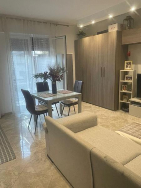 Cosy flat few minutes walk from Ariston